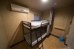 Beewon Guest House - Hostel