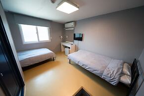 Beewon Guest House - Hostel
