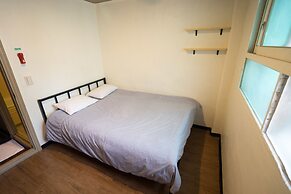 Beewon Guest House - Hostel