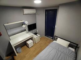 Beewon Guest House - Hostel