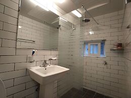 Beewon Guest House - Hostel