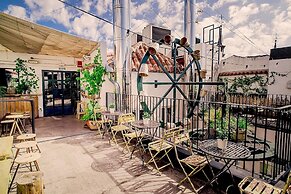 The Hat Madrid - Hostel