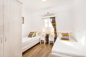 Lindos Harmony Suites