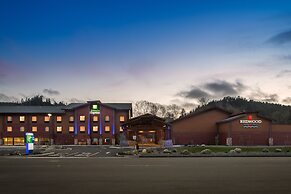 Holiday Inn Express Klamath - Redwood Ntl Pk Area, an IHG Hotel
