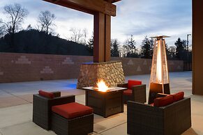 Holiday Inn Express Klamath - Redwood Ntl Pk Area by IHG