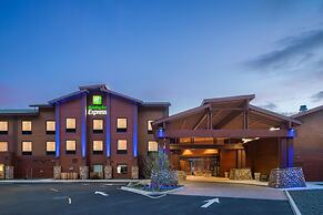 Holiday Inn Express Klamath - Redwood Ntl Pk Area, an IHG Hotel