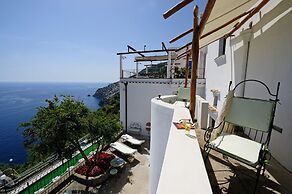 La Casa del Melograno