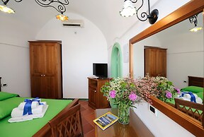 La Casa del Melograno