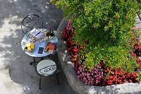 La Casa del Melograno