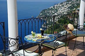 La Casa del Melograno