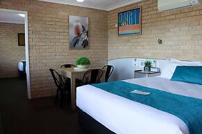 Kennedy Drive Airport Motel