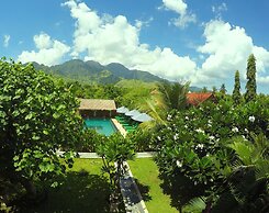 Man's Cottages and Spa