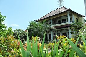 Man's Cottages and Spa