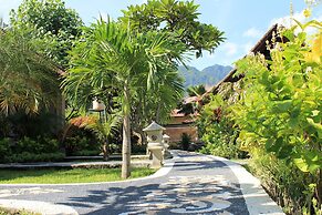 Man's Cottages and Spa