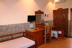 Man's Cottages and Spa