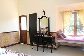 Man's Cottages and Spa