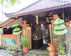 Man's Cottages and Spa