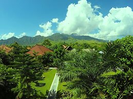 Man's Cottages and Spa