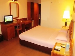 Losari Beach Inn