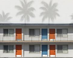 The Sojourn Los Angeles - Sherman Oaks