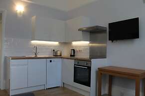 Clydesdale Apartments