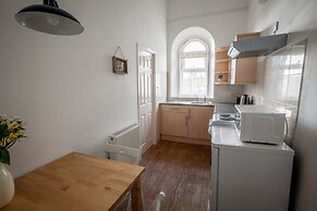 Clydesdale Apartments