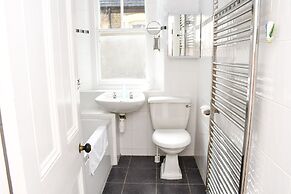 Donnington Guest House
