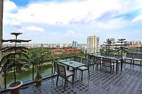 Six Seasons Hotel