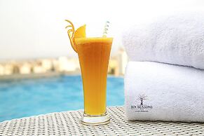 Six Seasons Hotel