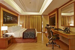 Six Seasons Hotel