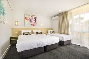 Nightcap at Coolaroo Hotel