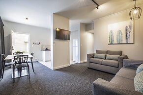 Nightcap at Excelsior Hotel