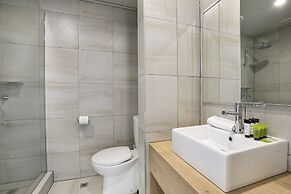 Nightcap at Excelsior Hotel