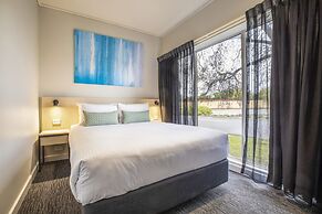 Nightcap at Excelsior Hotel