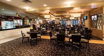 Nightcap at Excelsior Hotel