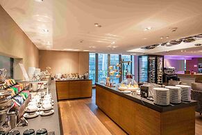 HOTEL illuster - Urban & Local