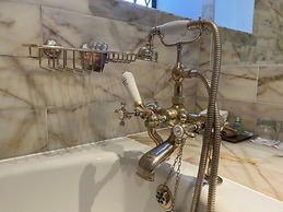 Great Fosters - A Small Luxury Hotel