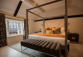 Great Fosters - A Small Luxury Hotel