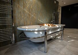 Great Fosters - A Small Luxury Hotel