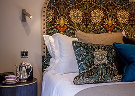 Great Fosters - A Small Luxury Hotel