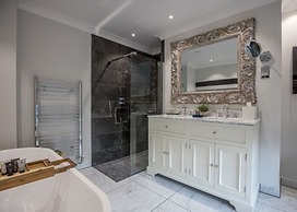 Great Fosters - A Small Luxury Hotel