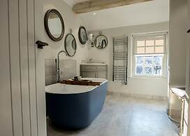 Great Fosters - A Small Luxury Hotel