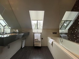 Great Fosters - A Small Luxury Hotel