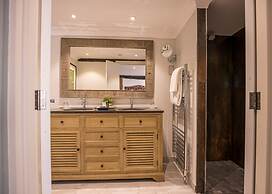 Great Fosters - A Small Luxury Hotel