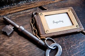 Great Fosters - A Small Luxury Hotel