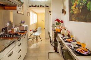 Roma Central Guest House