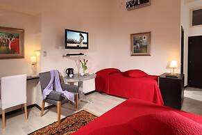 Roma Central Guest House