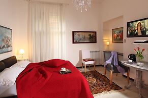 Roma Central Guest House