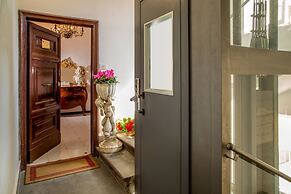 Roma Central Guest House