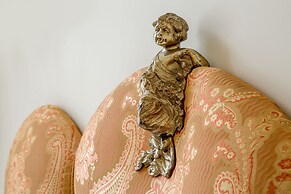 Roma Central Guest House